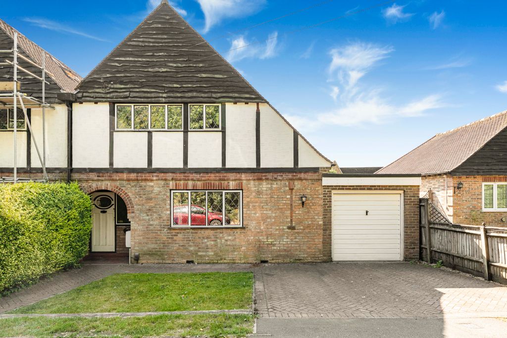 Property photo 1 of 14 Front