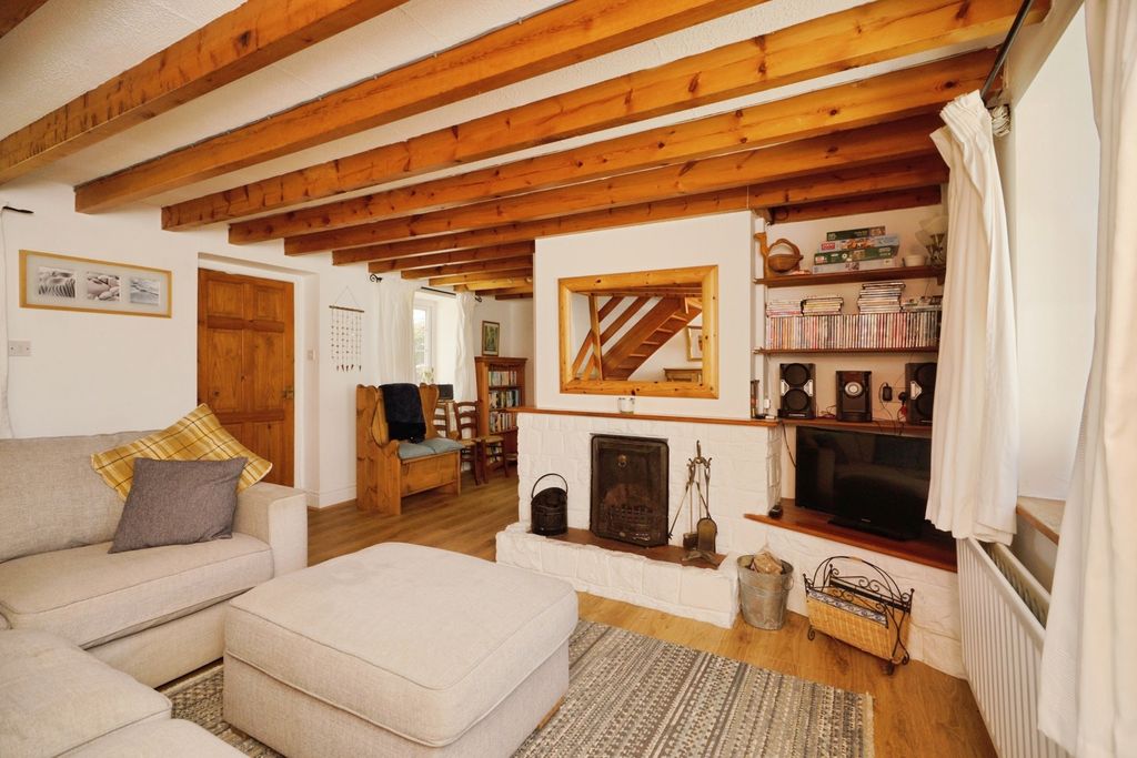 Property photo 2 of 20 Pbox-Img.Jpg