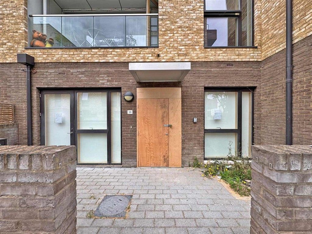 Property photo 2 of 7