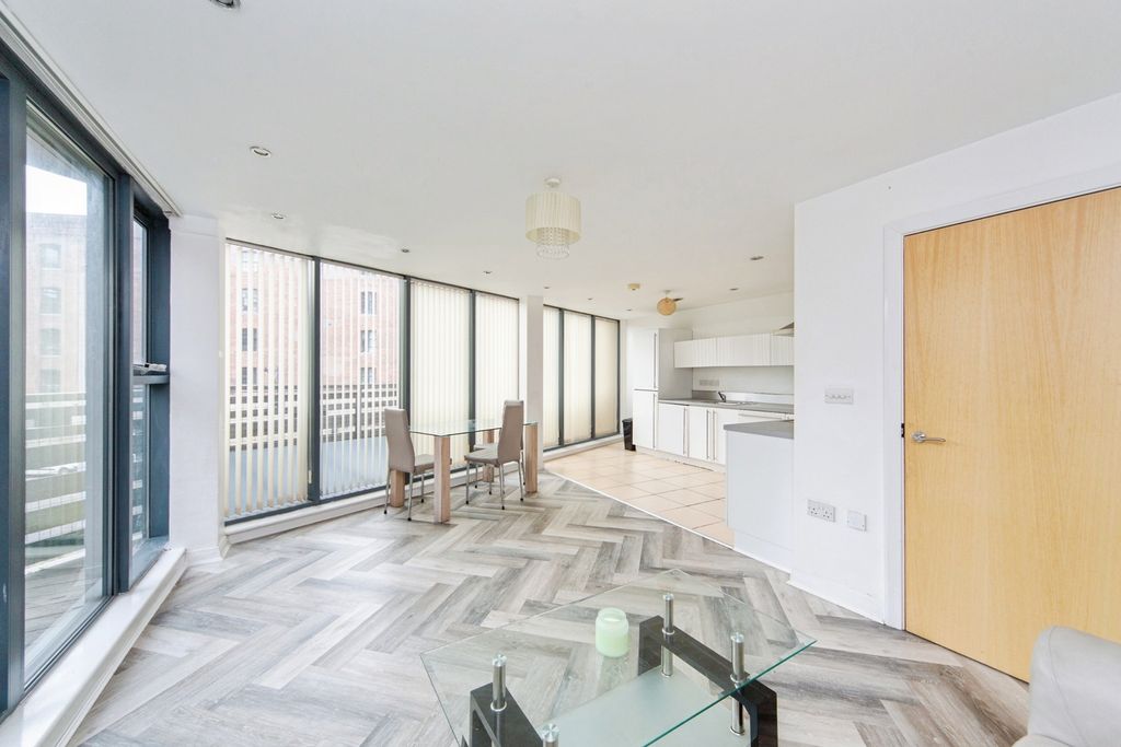 Property photo 3 of 20 Pbox-Img.Jpg