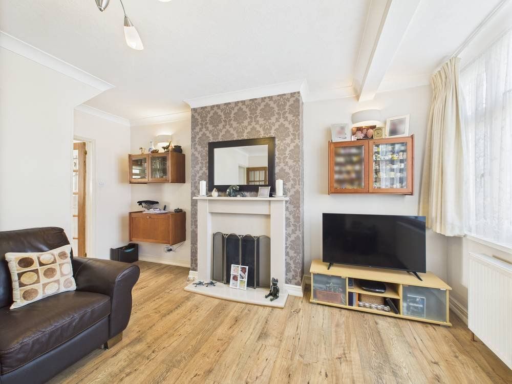 Property photo 2 of 12 Picture No. 02