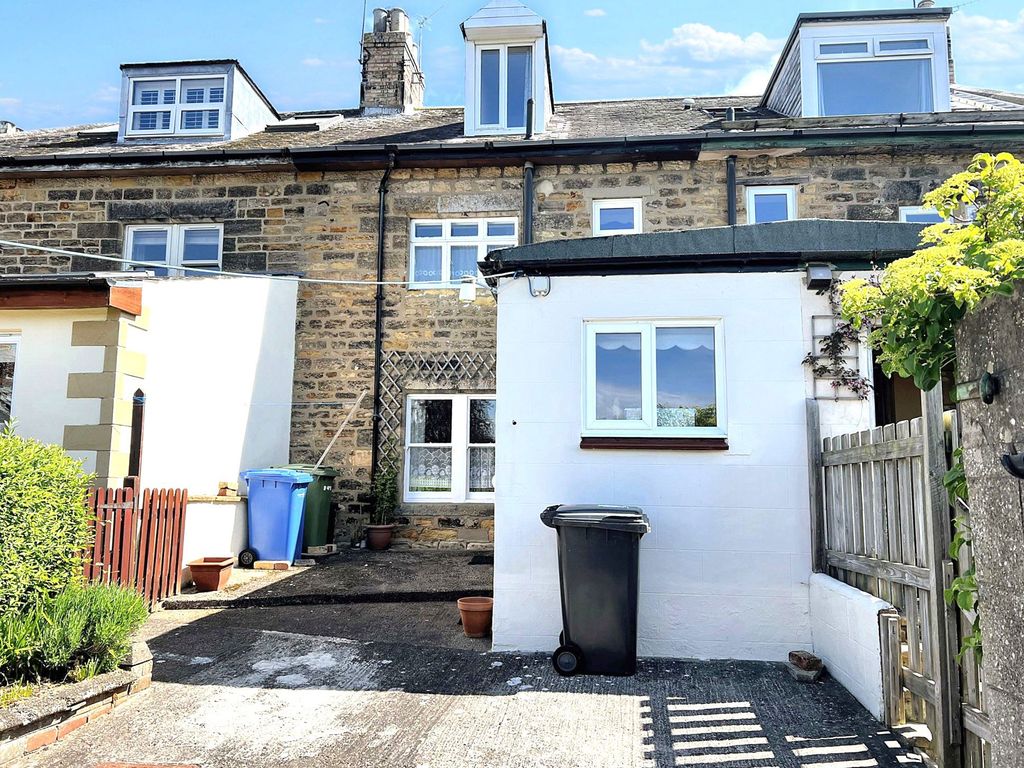 Property photo 1 of 27