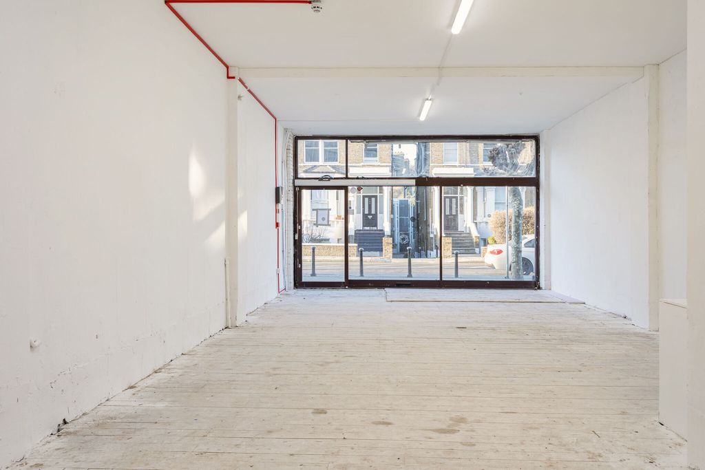 Property photo 3 of 5