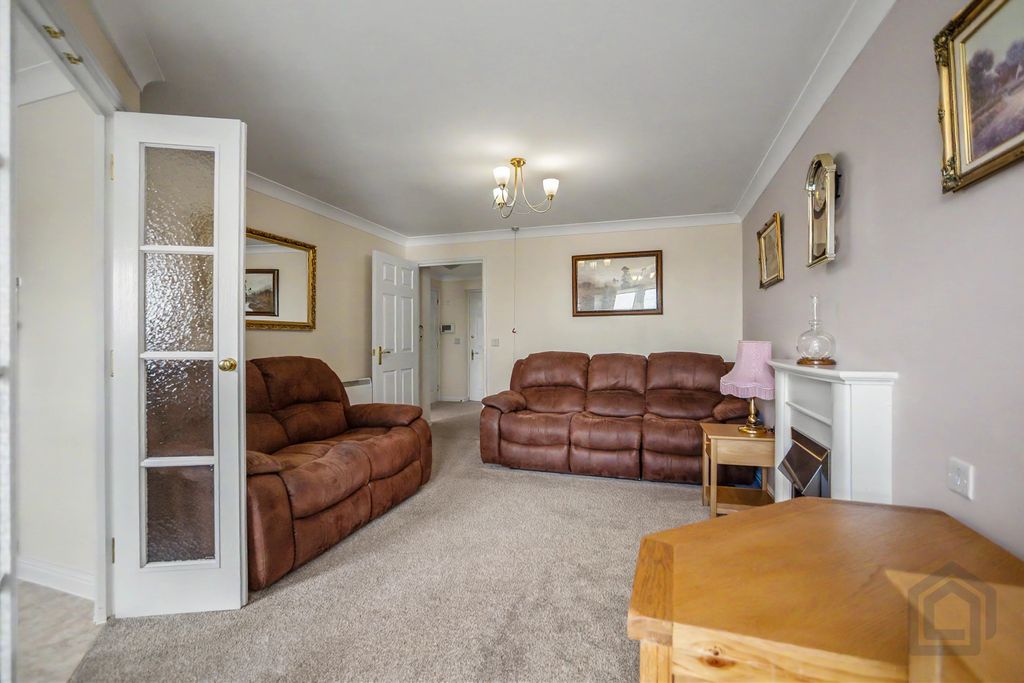 Property photo 2 of 12