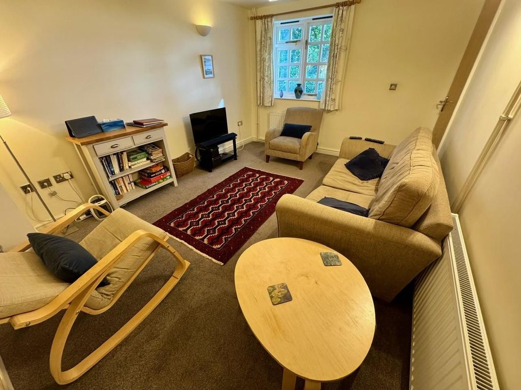 Property photo 3 of 16 Oriel  Living 1.Jpg
