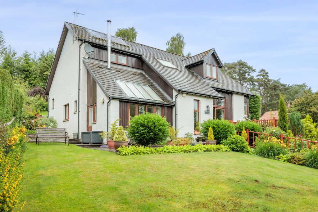 Property photo 1 of 58