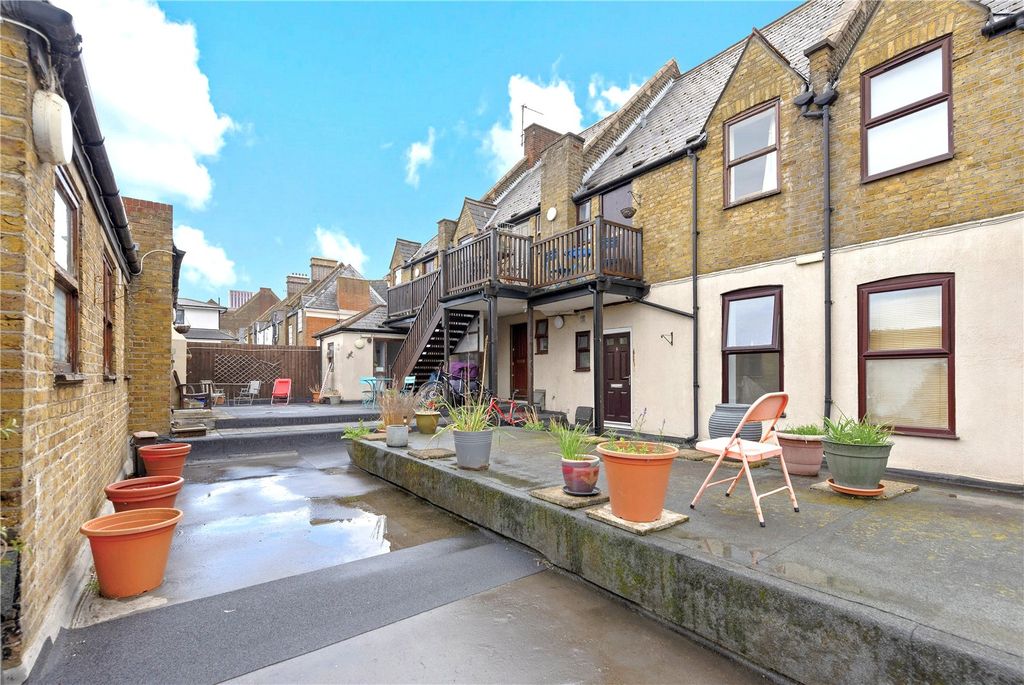 Property photo 1 of 9 Picture No. 09