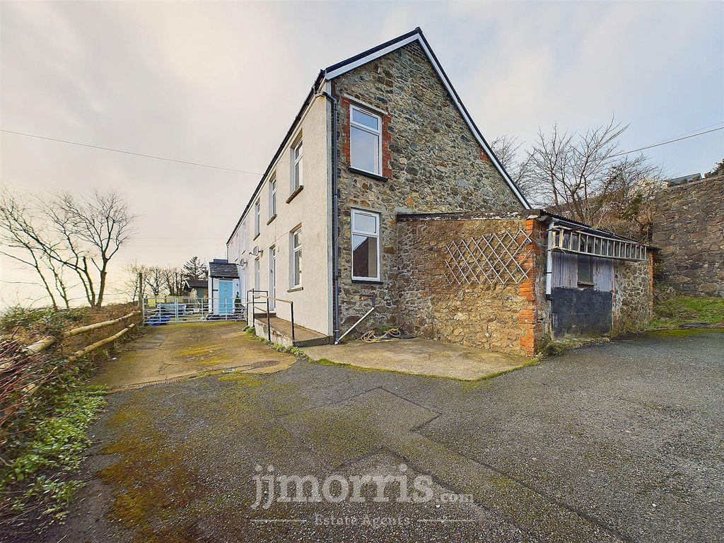 Property photo 1 of 33 Cam02122G0-Pr0209-Still040.Jpg