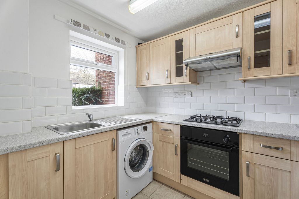 Property photo 3 of 16