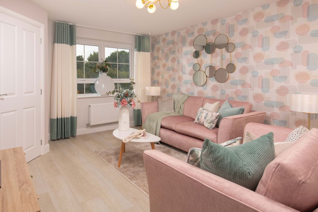 Property photo 3 of 8 Ellerton Lounge