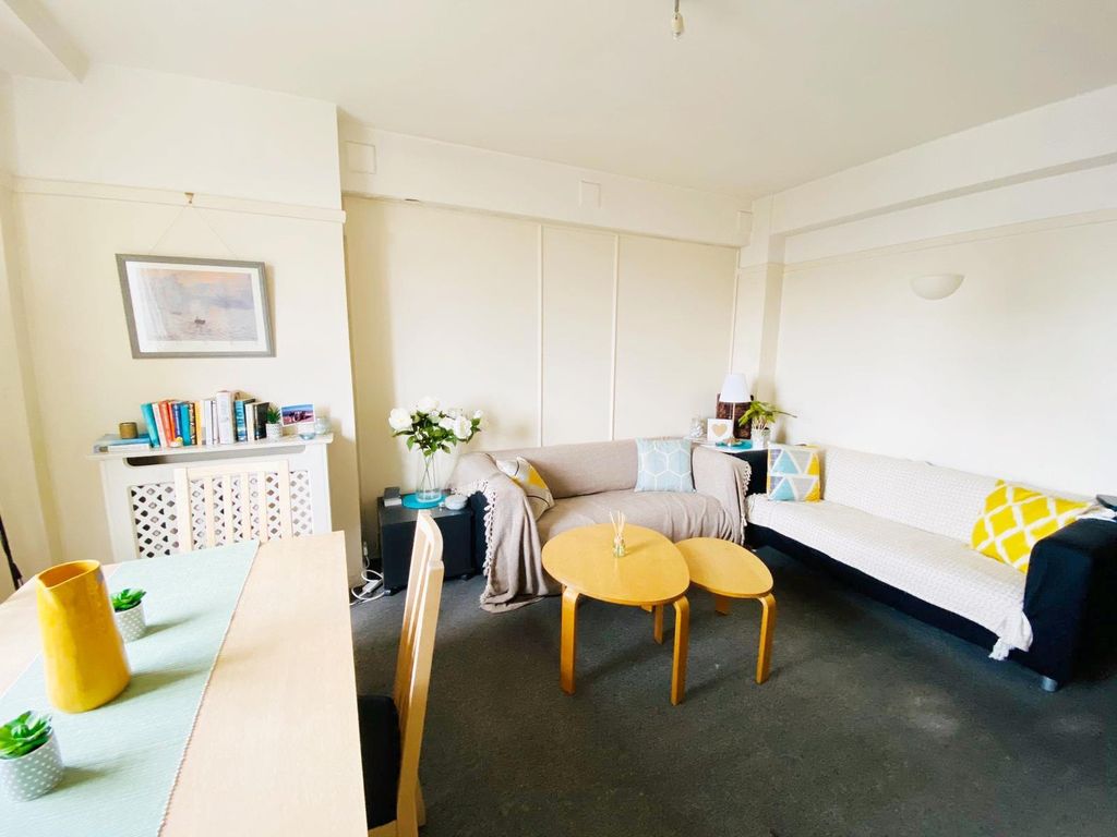 Property photo 3 of 11 Reception Room