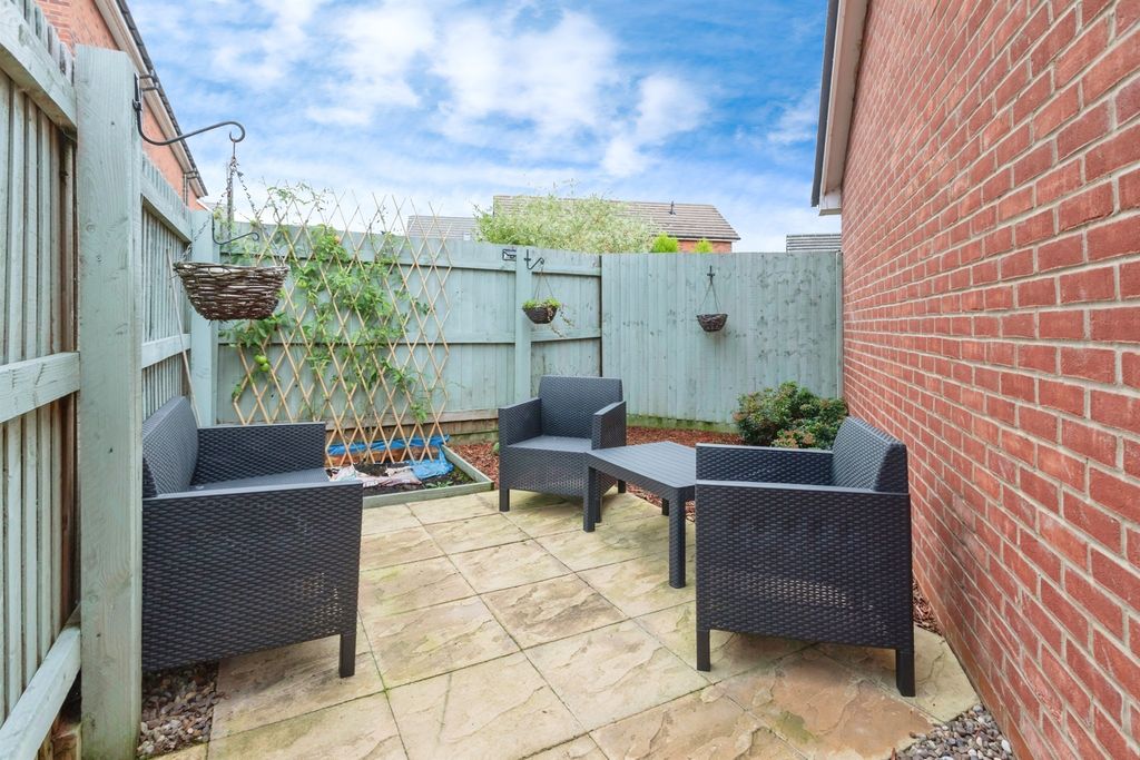 Property photo 3 of 14