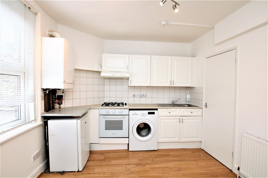 Property photo 2 of 5