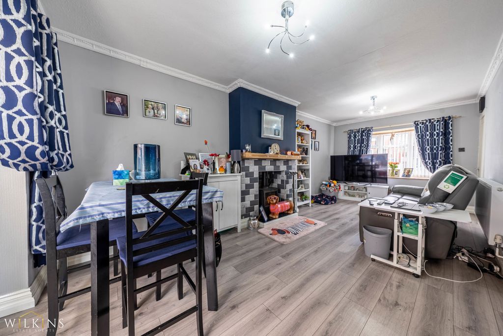 Property photo 3 of 31 Photograph