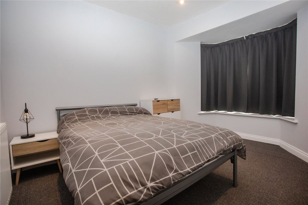 Property photo 3 of 11 Picture No. 14