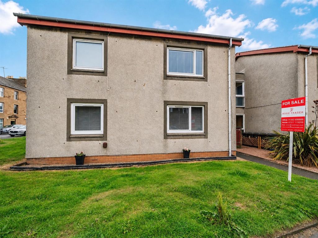 Property photo 2 of 18 6 Westfield Road Bf-3.Jpg