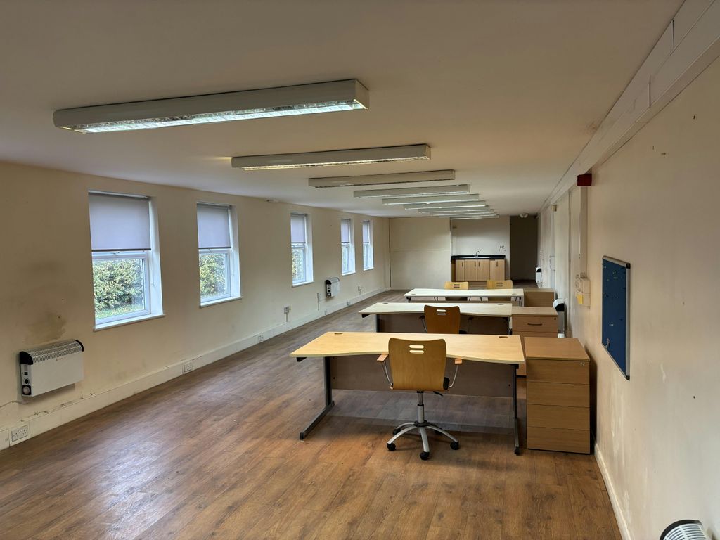 Property photo 3 of 11 Unit 2B.Jpeg