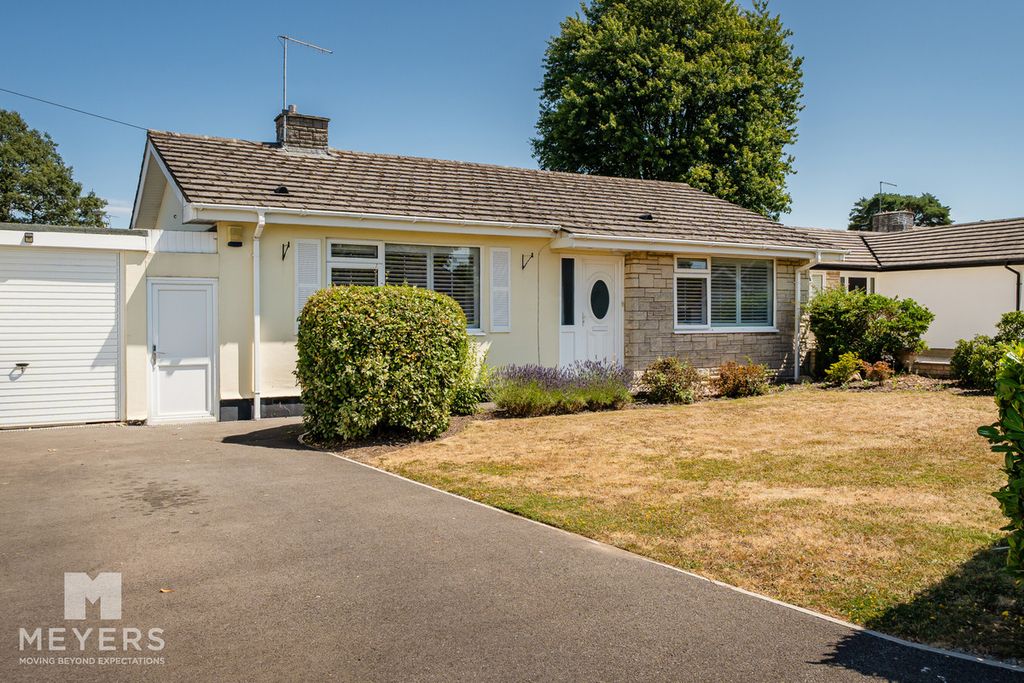 Property photo 1 of 21