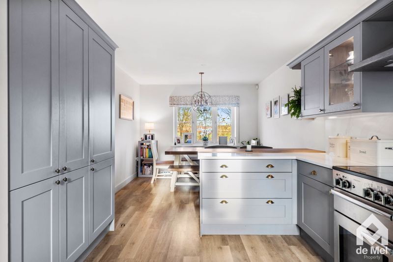 Property photo 3 of 20 Photo 18