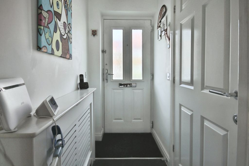 Property photo 2 of 10 4318516