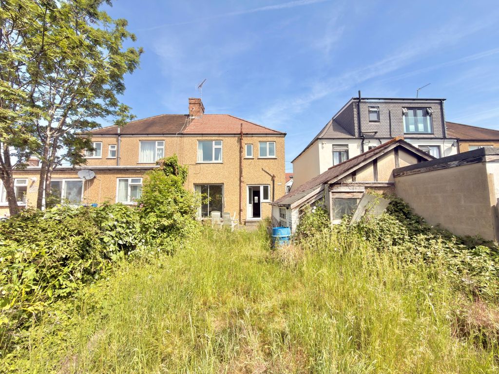 Property photo 2 of 3