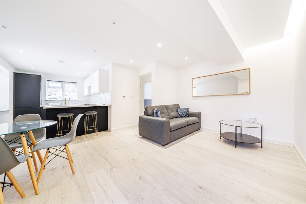 Property photo 3 of 9 Living Area