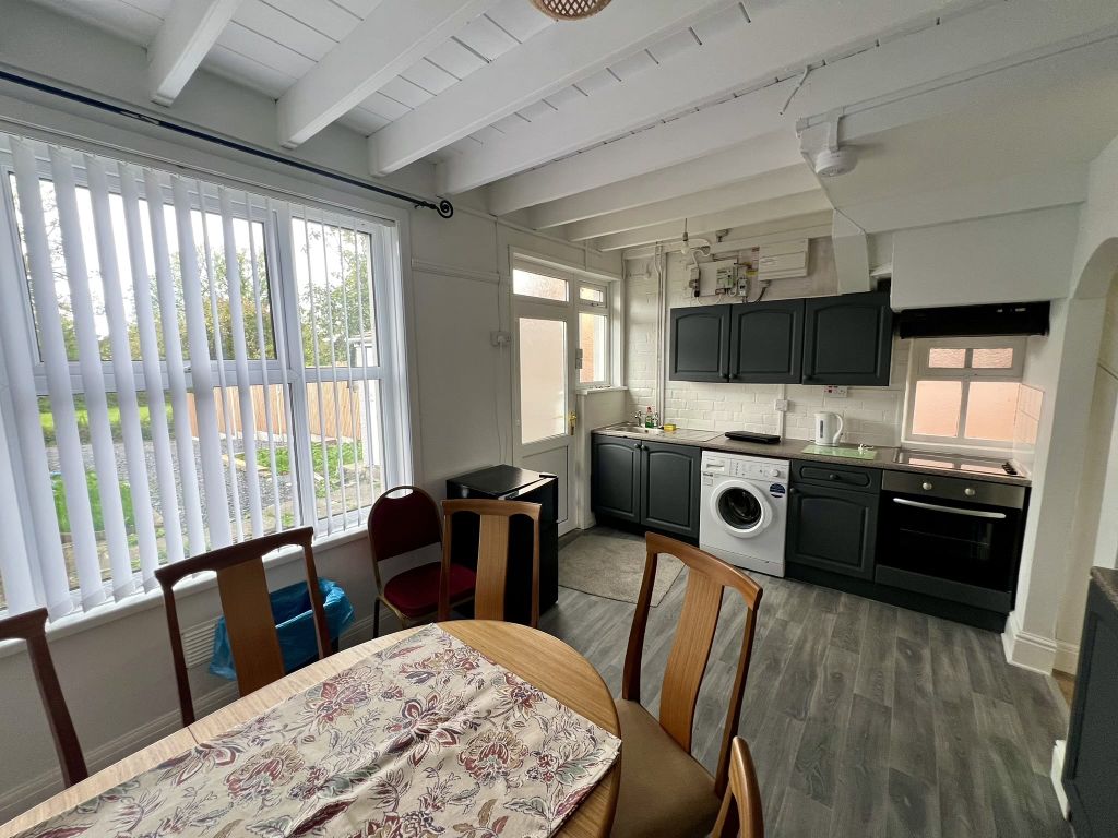 Property photo 3 of 12 Img_5600