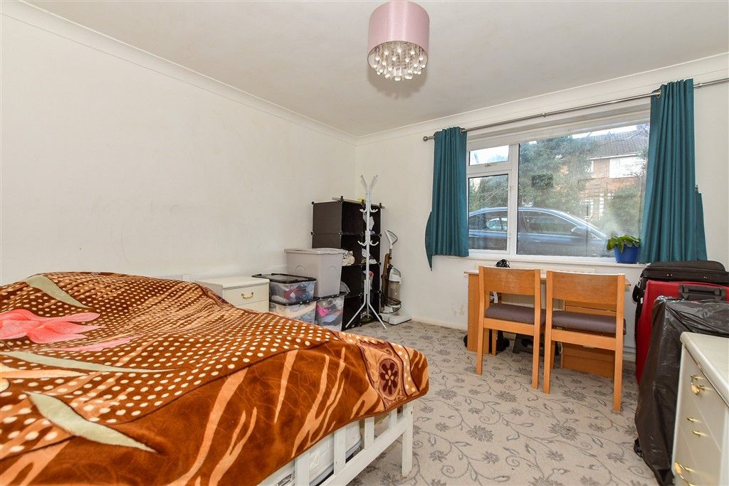 Property photo 2 of 6 Bedroom 1