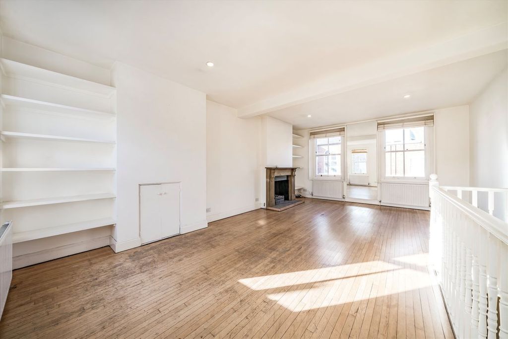 Property photo 3 of 12