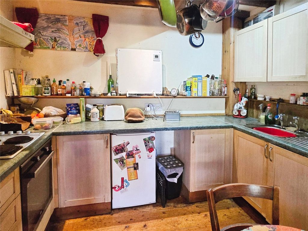 Property photo 3 of 13 Kitchen