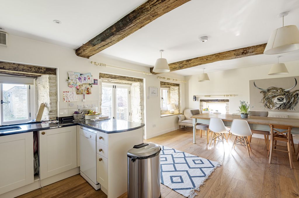 Additional image 5 of 4 bed detached house to rentDoughton, Tetbury GL8