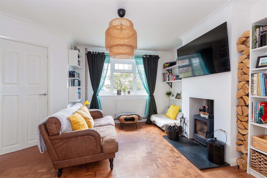 Property photo 2 of 20 11 Millstream Lane-18.Jpg