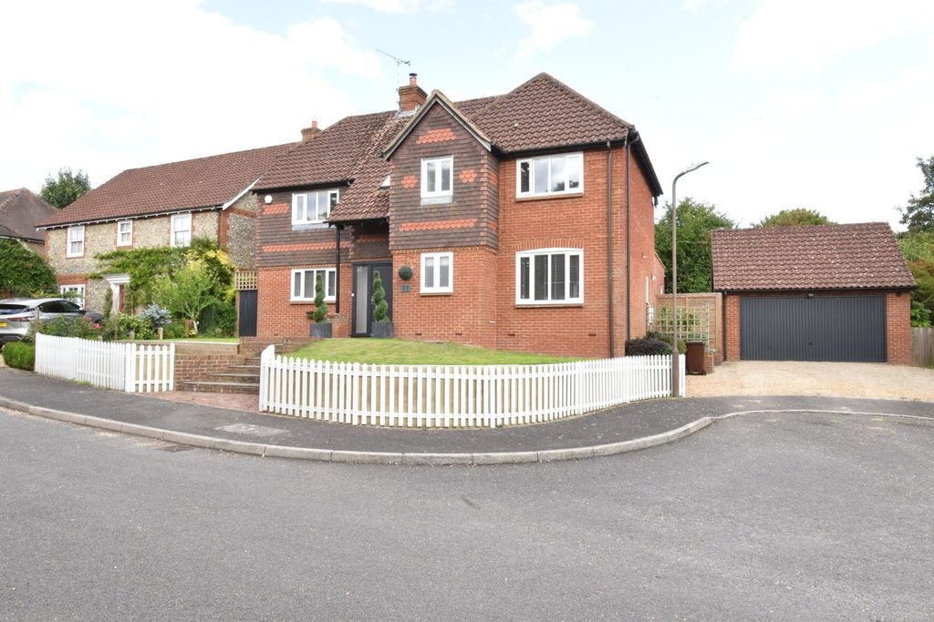 Property photo 1 of 19
