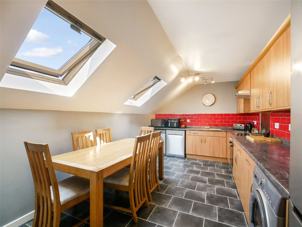 Property photo 3 of 21 Picture No. 05