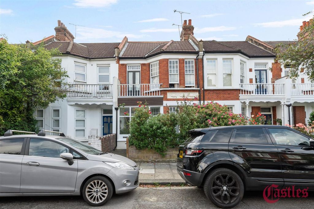 Property photo 1 of 8