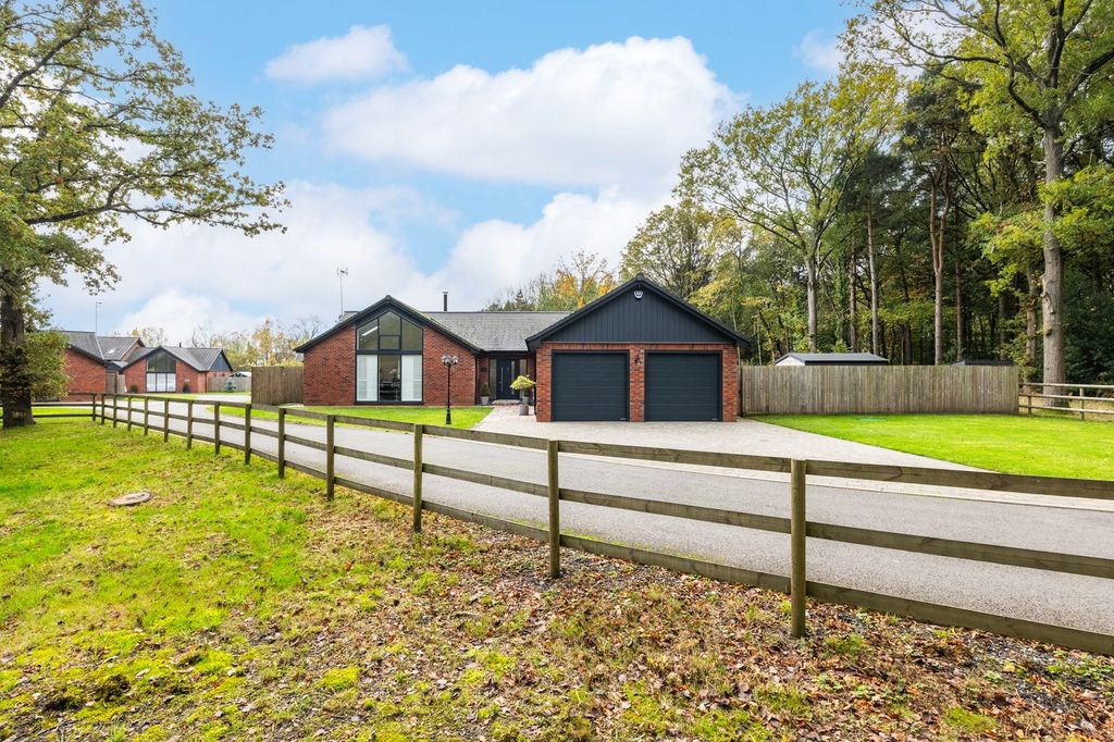 Property photo 1 of 43