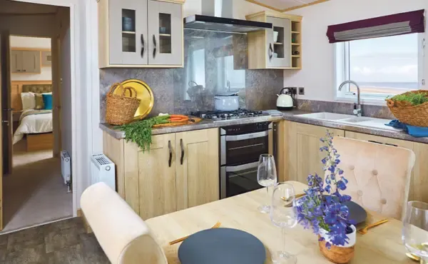 Property photo 3 of 5 3.Abi Beaumont Kitchen