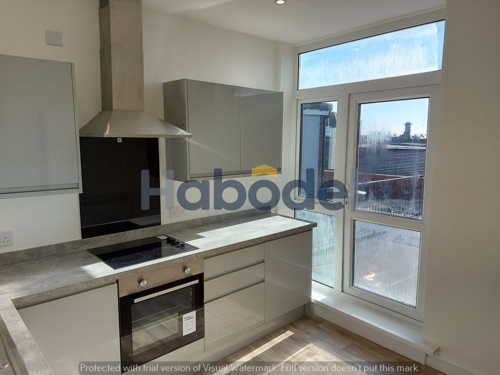 Property photo 2 of 6