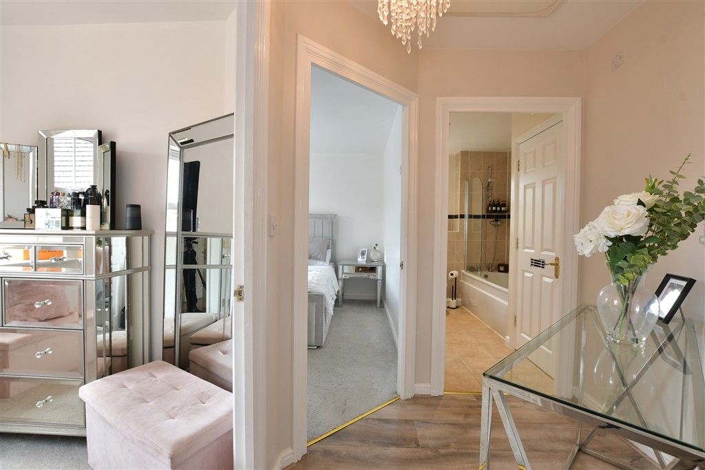 Property photo 3 of 9 Hallway