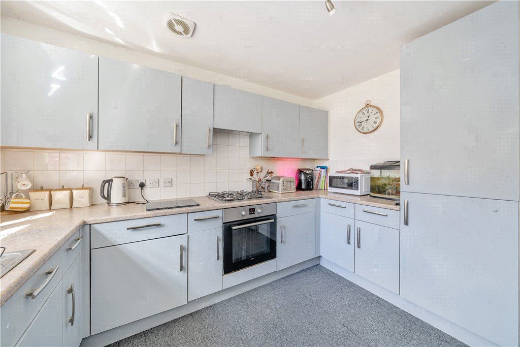 Property photo 2 of 10 Picture No. 12