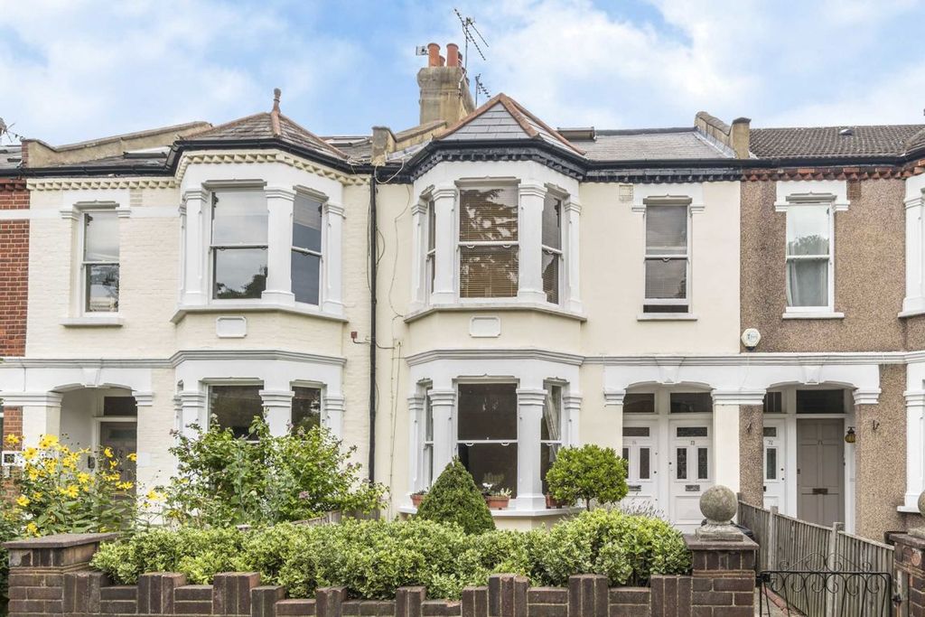 Property photo 1 of 7