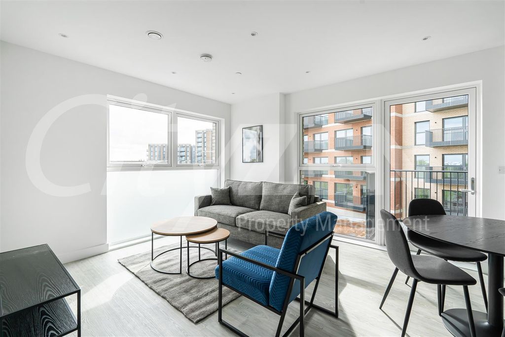 Property photo 1 of 22 Reception