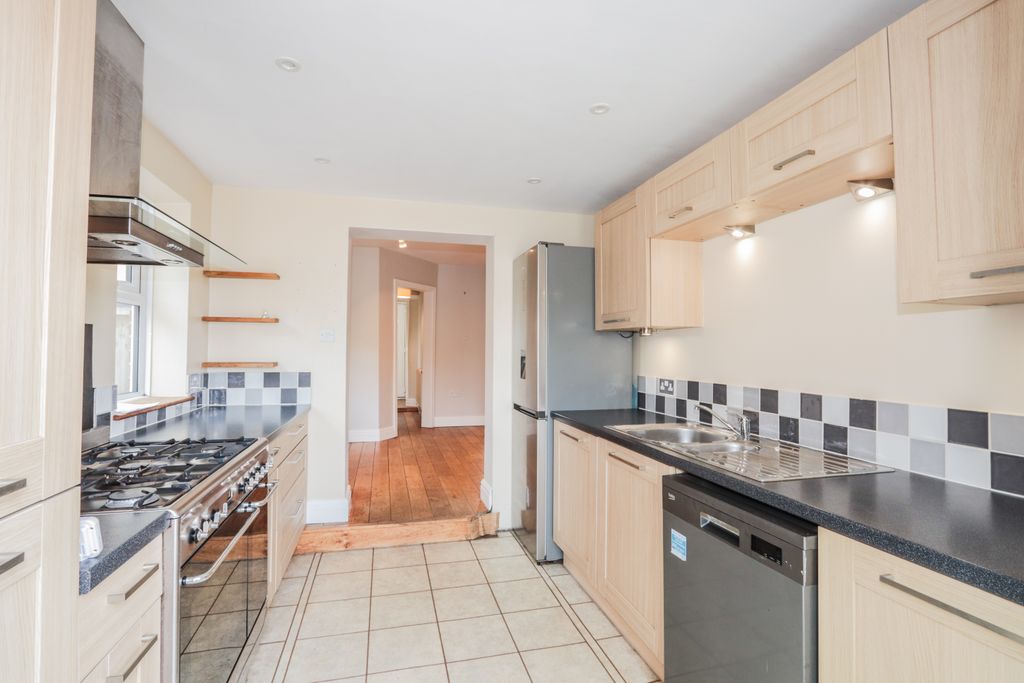 Property photo 2 of 8 Img_8546