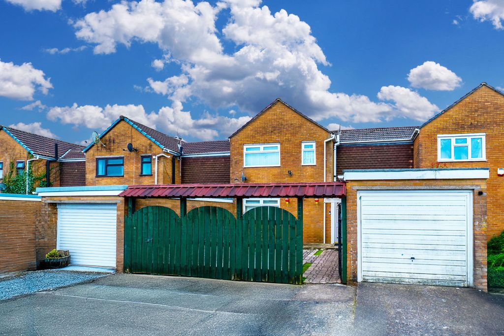 Property photo 1 of 21