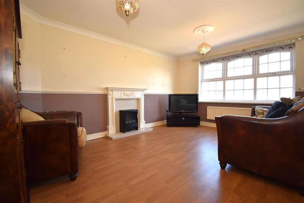 Property photo 2 of 8 Dsc_0008.Jpg