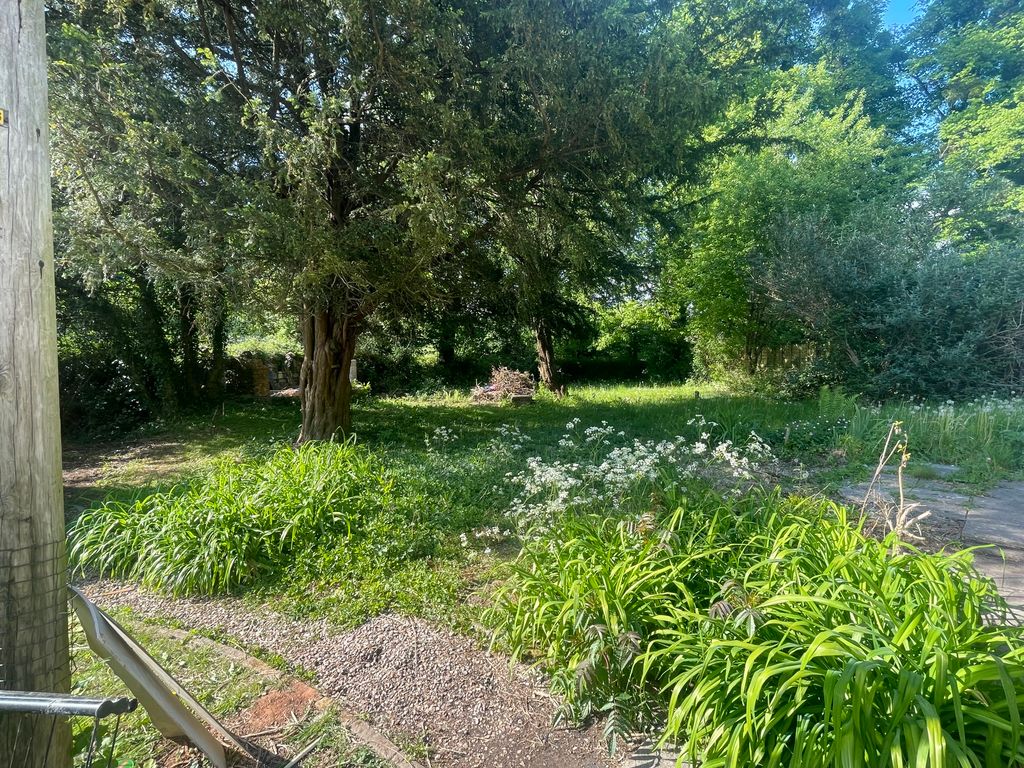 Property photo 2 of 5