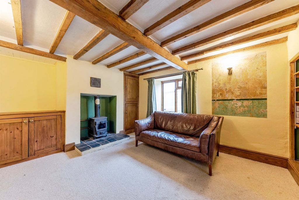 Property photo 3 of 20