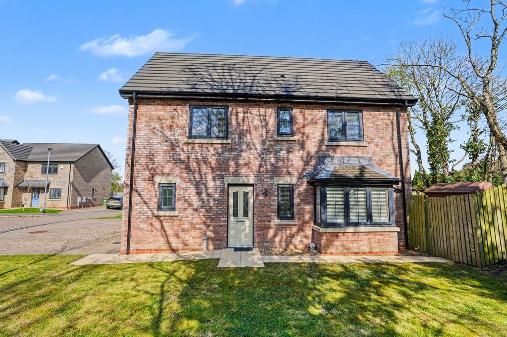 Property photo 2 of 14