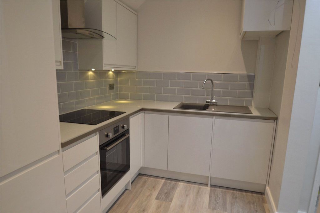 Property photo 2 of 6 Picture No. 05