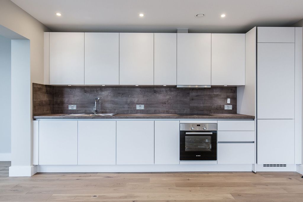 Property photo 1 of 10 Kitchen (Example)